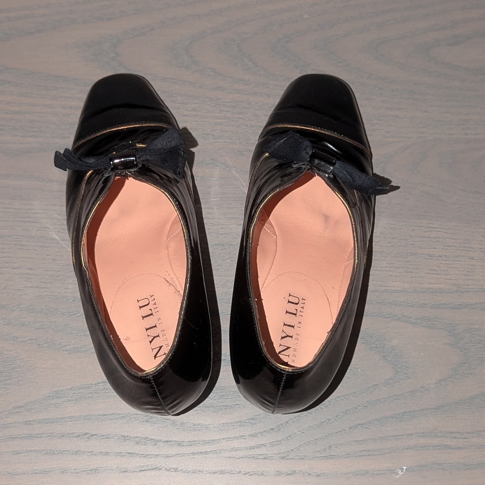 Anyi Lu Black Heels - Picture 3 of 6